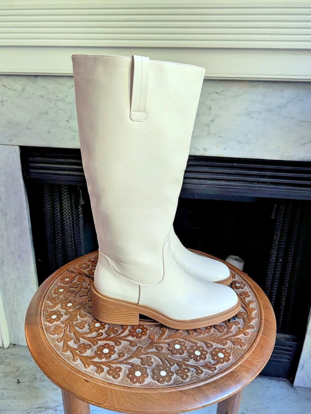 Cream Knee-High Riding Boots Side Zip Low Block Heel Sz 11 Equestrian Mod Go-Go